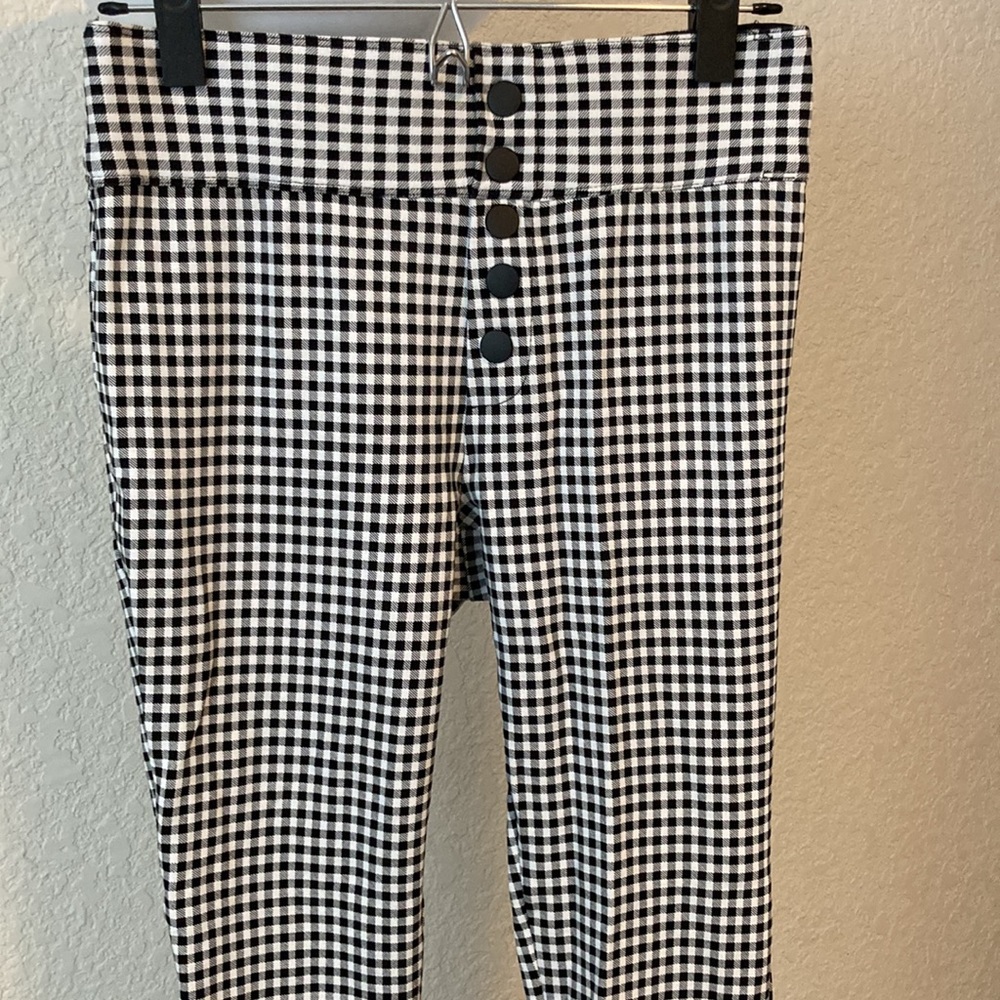 Adorable Gingham pants/leggings!